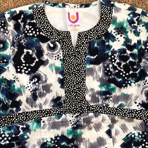 Nursing scrub tops - Picture 3 of 5